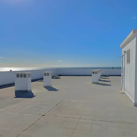 Hilltop Apartmán *